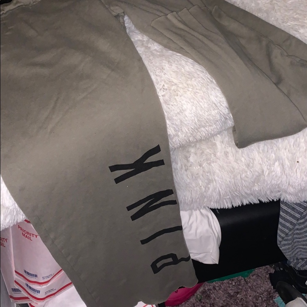 PINK BOYFRIEND SWEATS